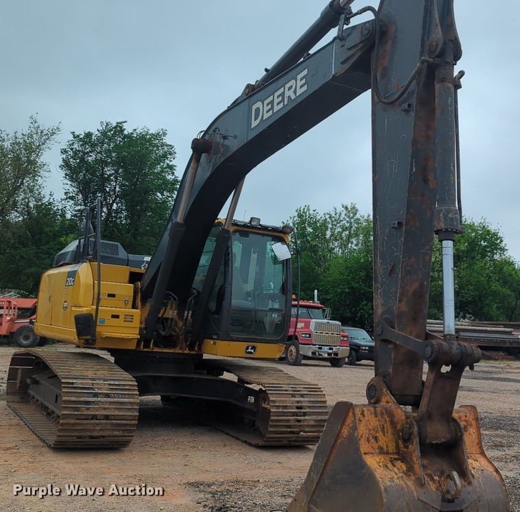 image for item NZ9562 2018 John Deere 210G LC excavator