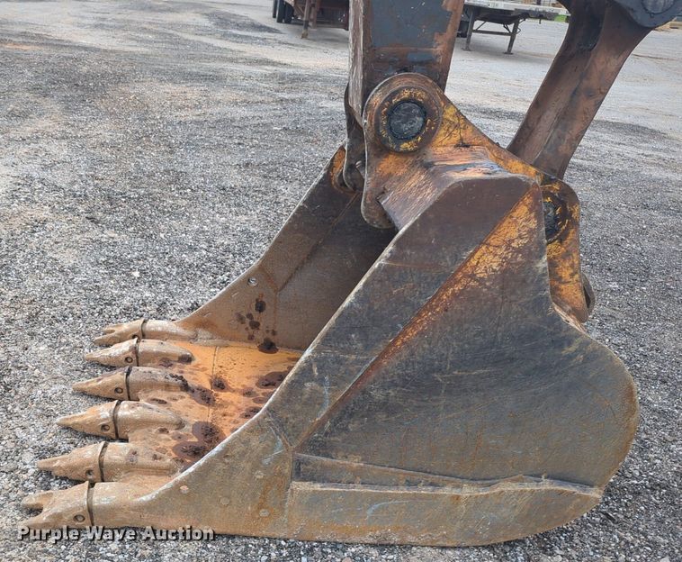 image for item NZ9562 2018 John Deere 210G LC excavator