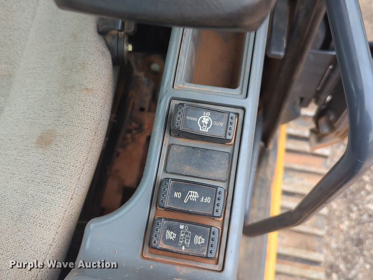 image for item NZ9562 2018 John Deere 210G LC excavator