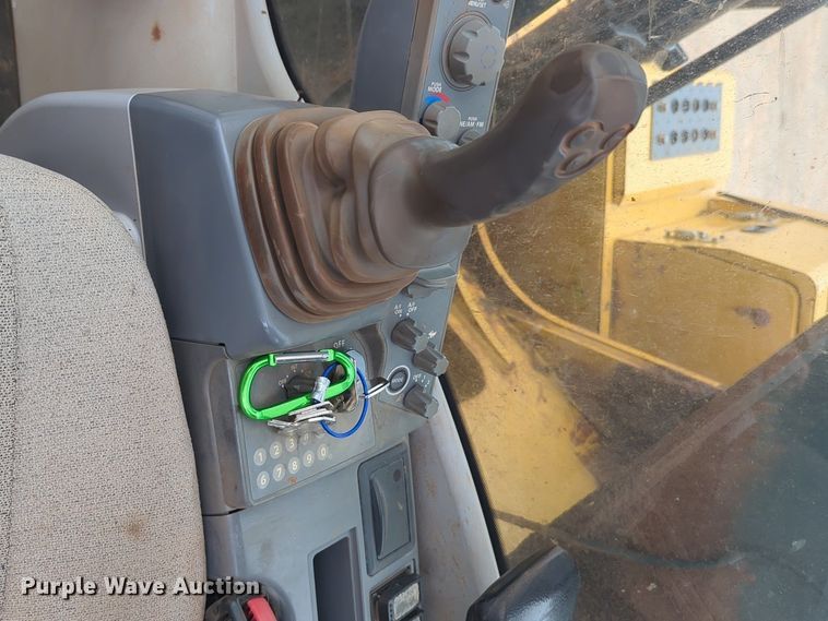 image for item NZ9562 2018 John Deere 210G LC excavator