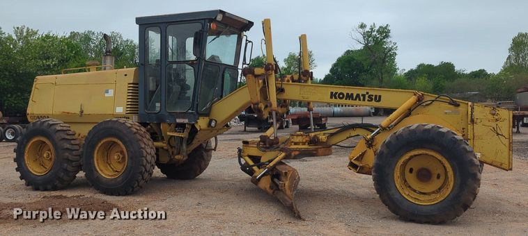image for item NZ9563 1995 Komatsu GD650A-2 motor grader