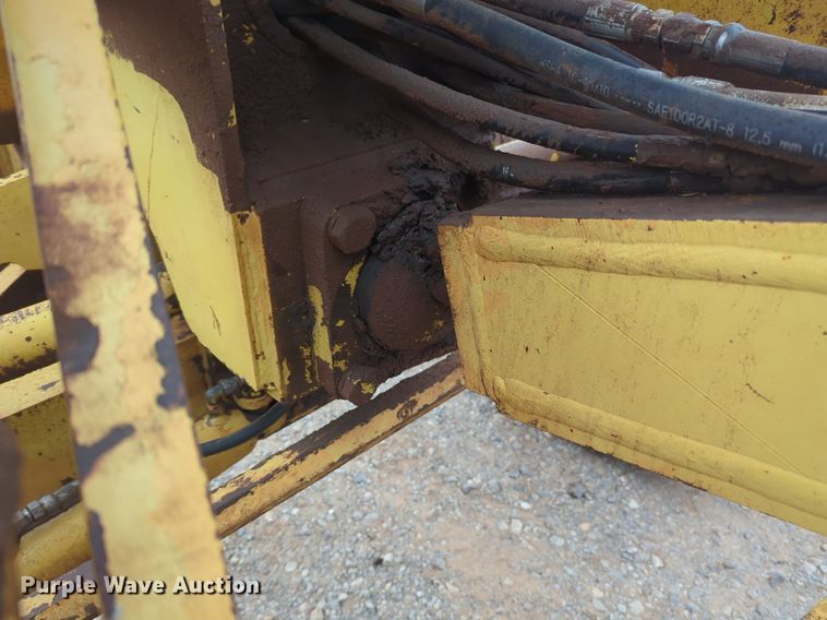 image for item NZ9563 1995 Komatsu GD650A-2 motor grader