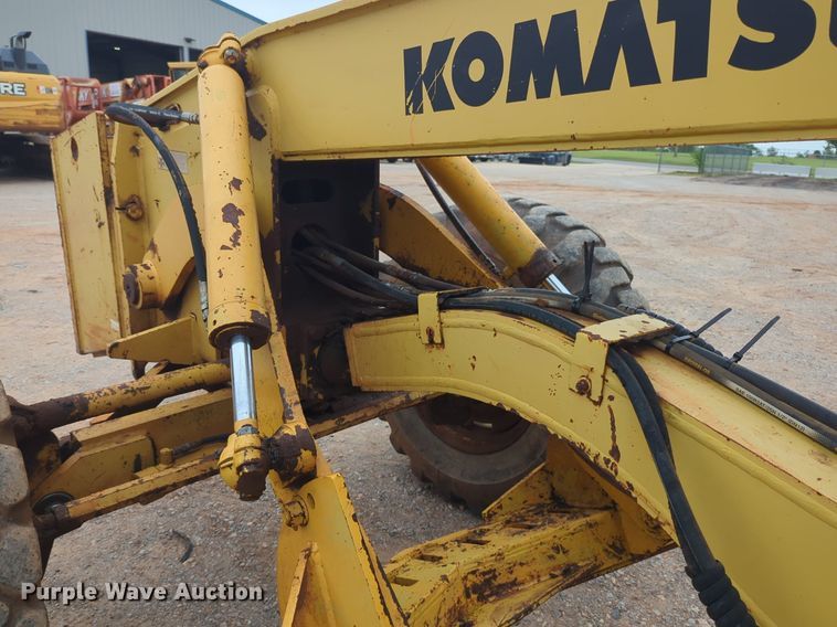 image for item NZ9563 1995 Komatsu GD650A-2 motor grader