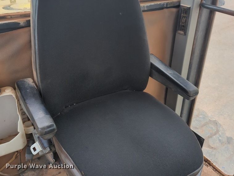 image for item NZ9563 1995 Komatsu GD650A-2 motor grader