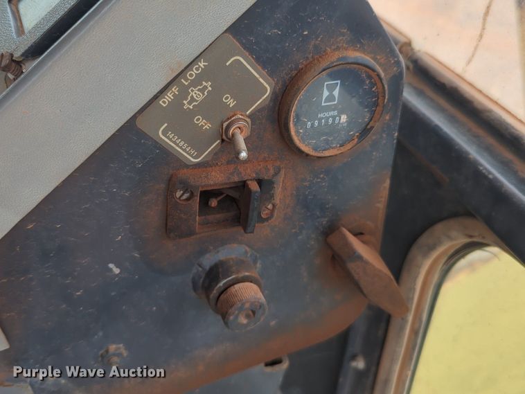 image for item NZ9563 1995 Komatsu GD650A-2 motor grader