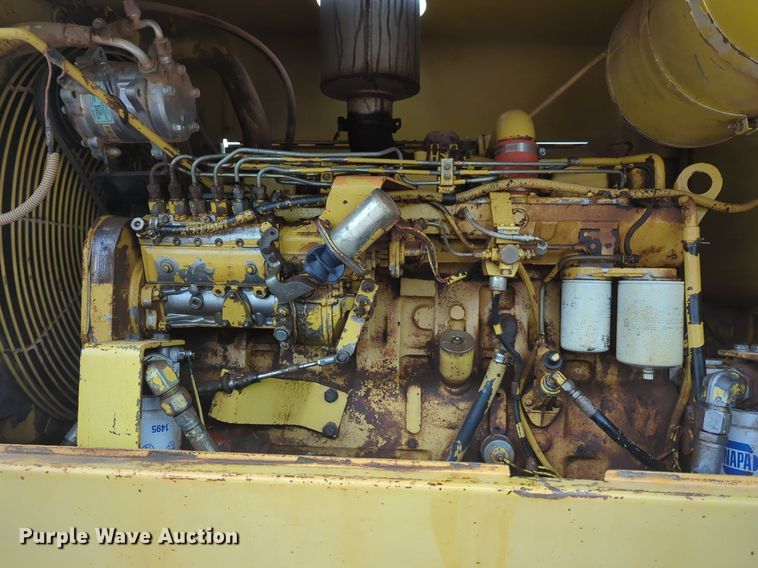 image for item NZ9563 1995 Komatsu GD650A-2 motor grader