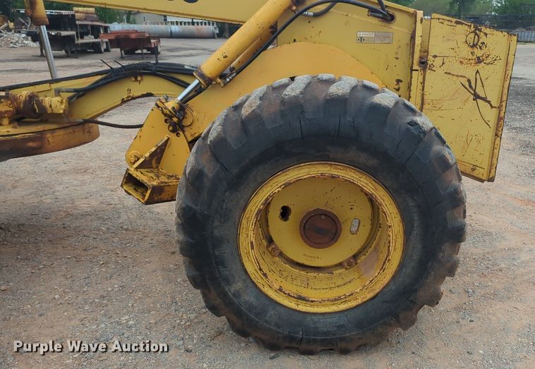 image for item NZ9563 1995 Komatsu GD650A-2 motor grader