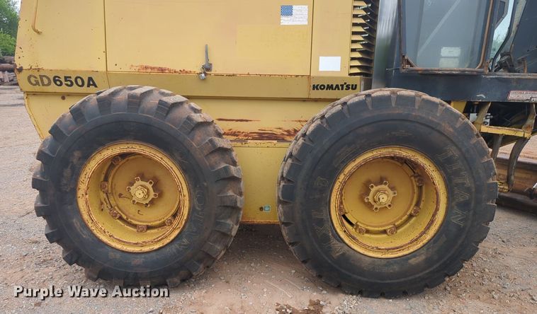 image for item NZ9563 1995 Komatsu GD650A-2 motor grader