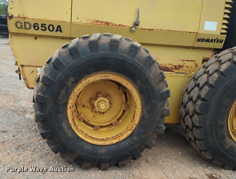 image for item NZ9563 1995 Komatsu GD650A-2 motor grader