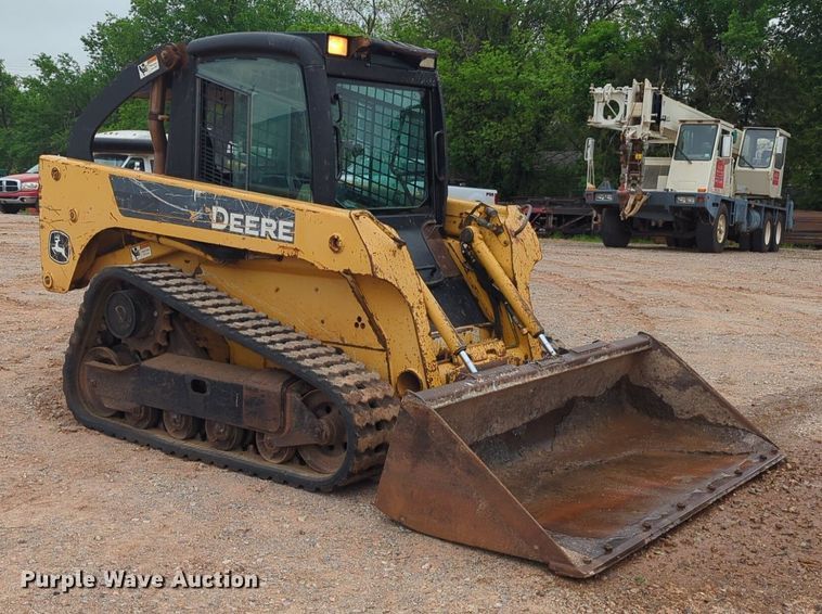 image for item NZ9564 John Deere  CT322 tracked skid steer loader