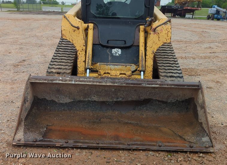 image for item NZ9564 John Deere  CT322 tracked skid steer loader