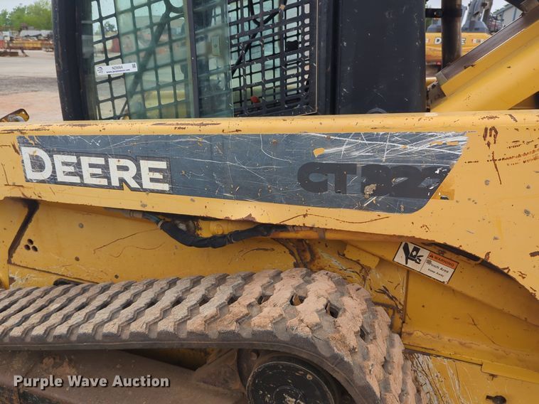 image for item NZ9564 John Deere  CT322 tracked skid steer loader
