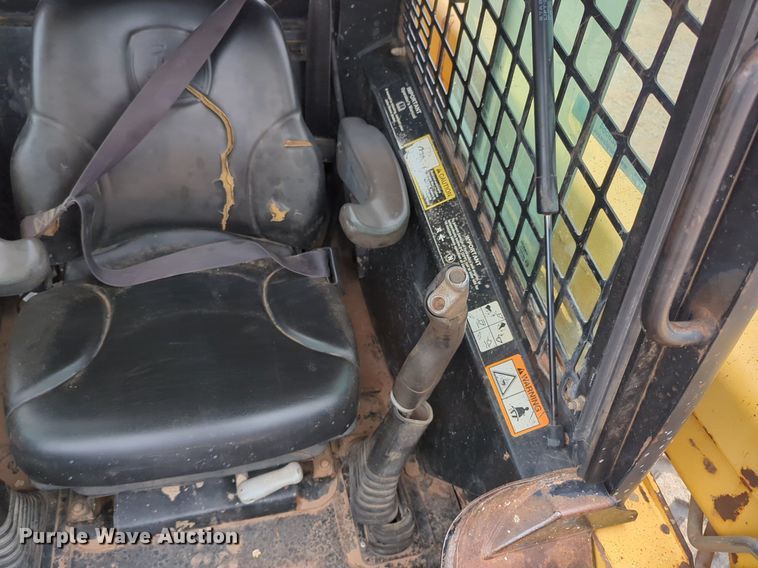 image for item NZ9564 John Deere  CT322 tracked skid steer loader