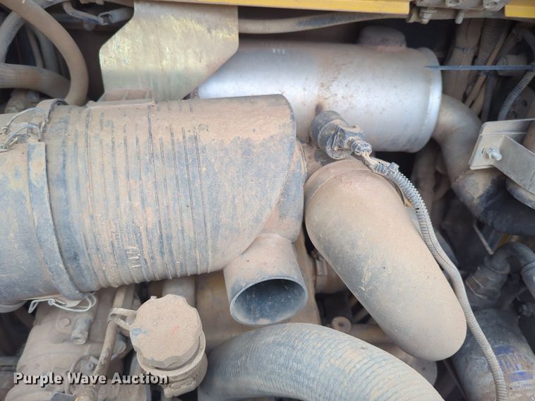 image for item NZ9564 John Deere  CT322 tracked skid steer loader