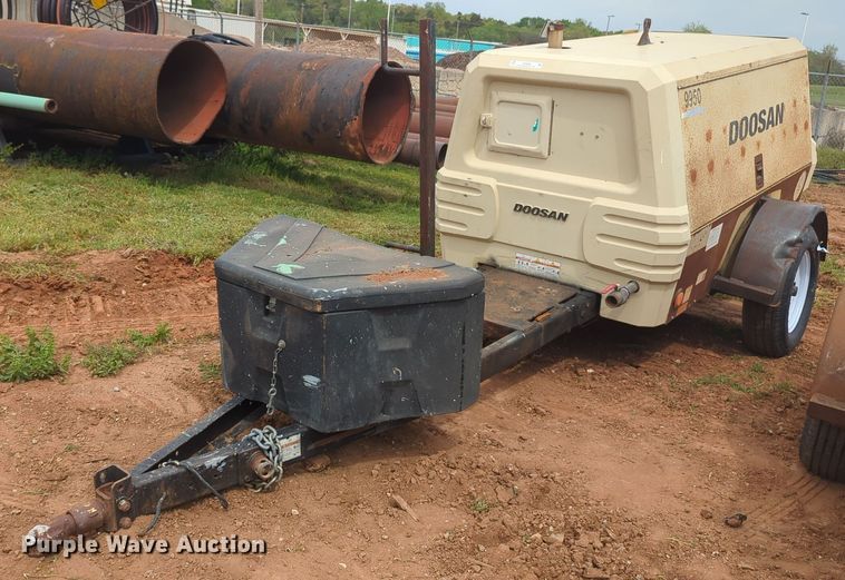 image for item NZ9566 Doosan 9950 air compressor
