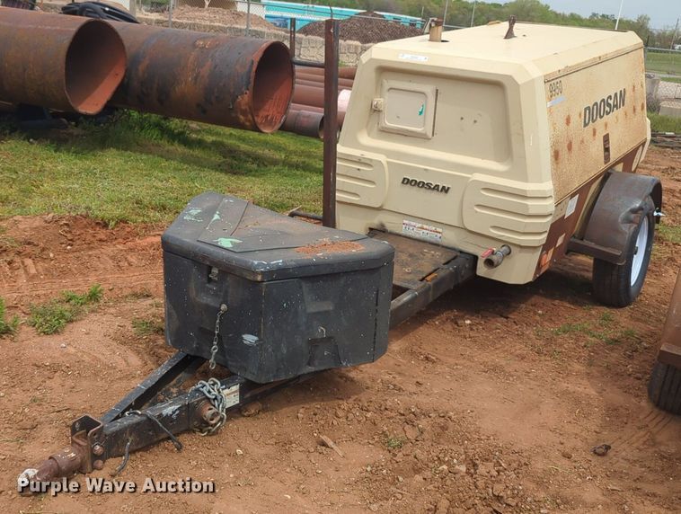image for item NZ9566 Doosan 9950 air compressor