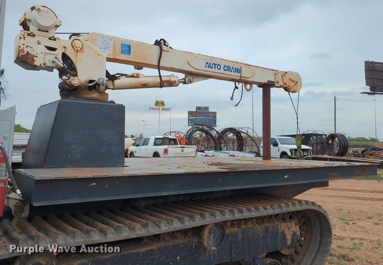 image for item NZ9569 IHI IC70-2 track carrier