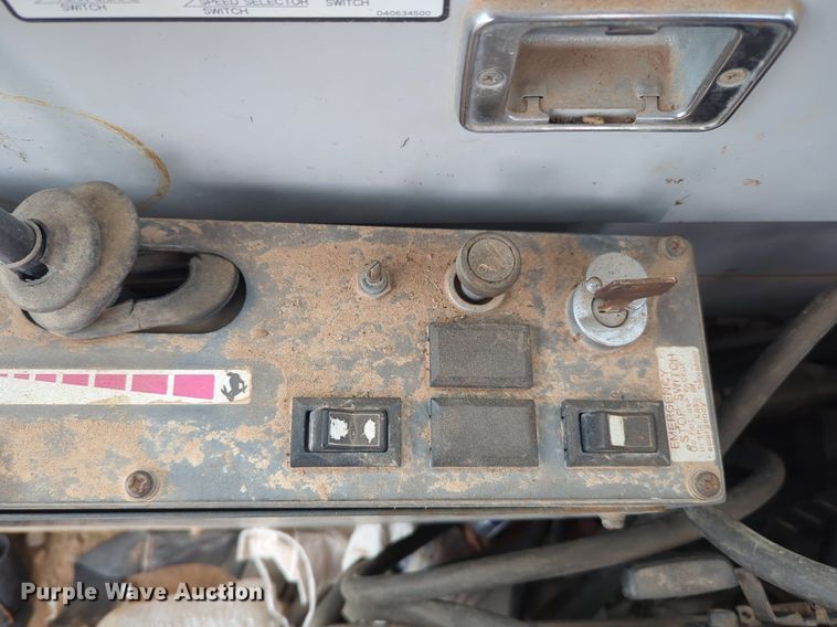 image for item NZ9569 IHI IC70-2 track carrier