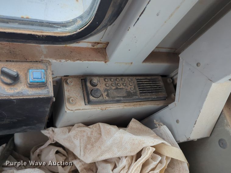 image for item NZ9569 IHI IC70-2 track carrier