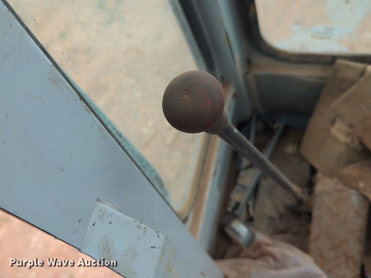 image for item NZ9569 IHI IC70-2 track carrier