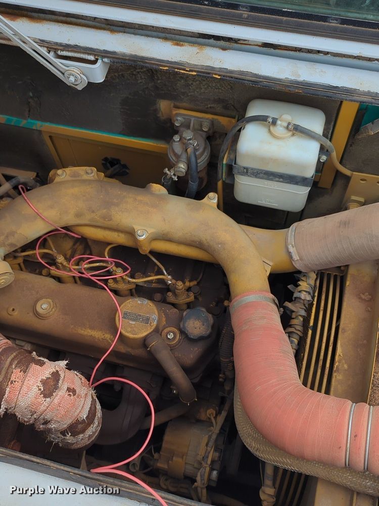 image for item NZ9569 IHI IC70-2 track carrier