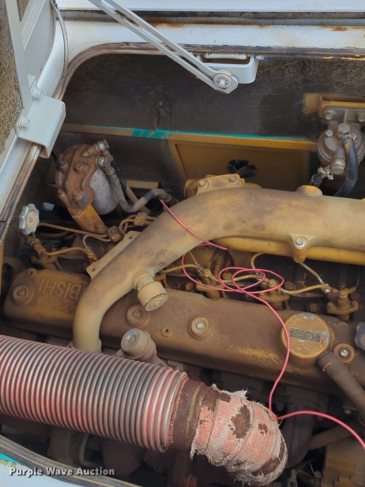 image for item NZ9569 IHI IC70-2 track carrier