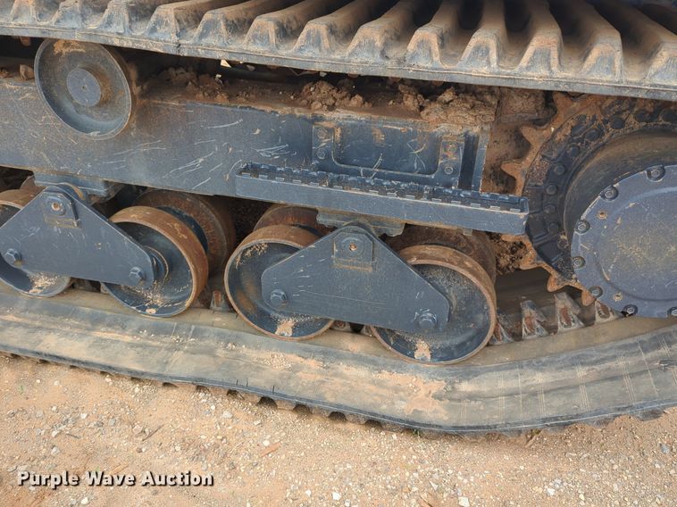 image for item NZ9569 IHI IC70-2 track carrier