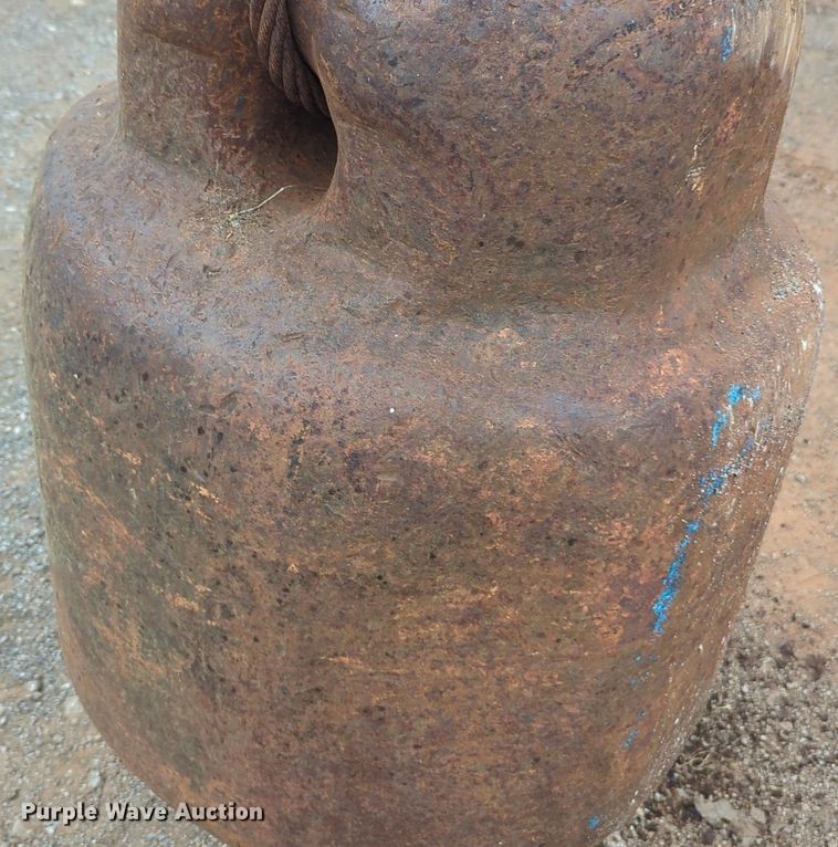 image for item NZ9605 Wrecking ball