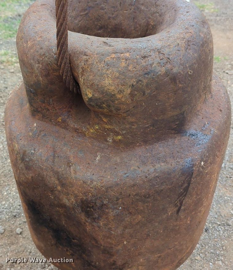 image for item NZ9605 Wrecking ball