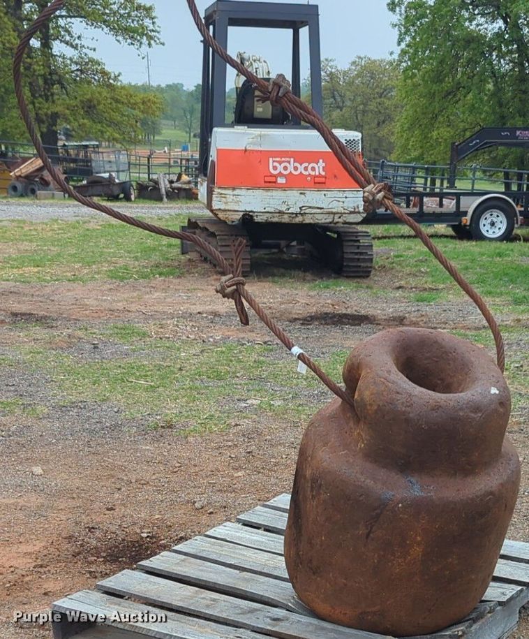 image for item NZ9605 Wrecking ball