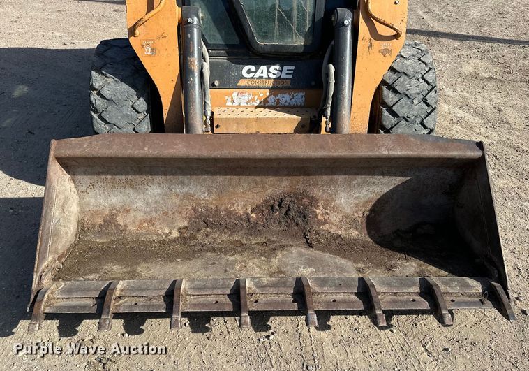 image for item OE9066 2012 Case SR250 skid steer loader