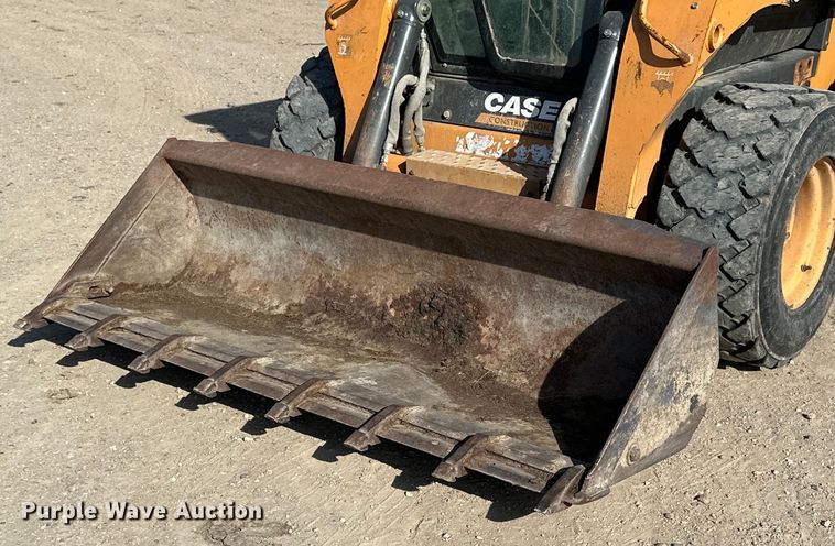 image for item OE9066 2012 Case SR250 skid steer loader