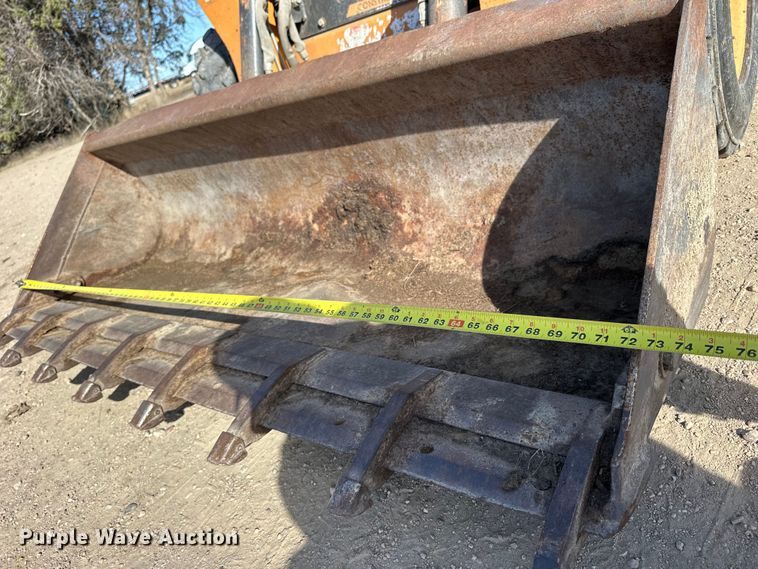 image for item OE9066 2012 Case SR250 skid steer loader