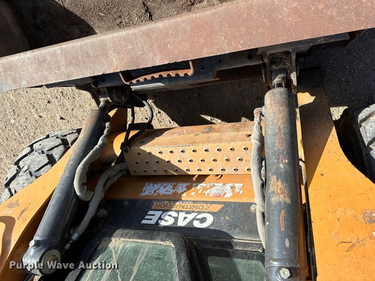 image for item OE9066 2012 Case SR250 skid steer loader