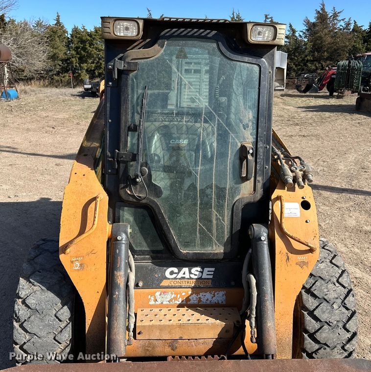 image for item OE9066 2012 Case SR250 skid steer loader