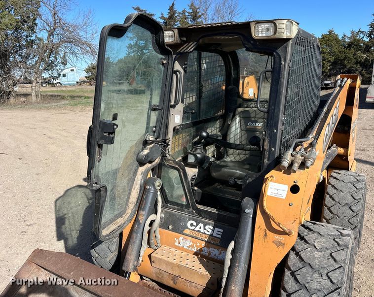 image for item OE9066 2012 Case SR250 skid steer loader