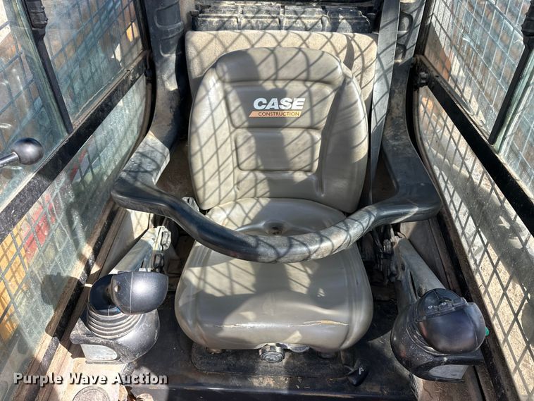 image for item OE9066 2012 Case SR250 skid steer loader