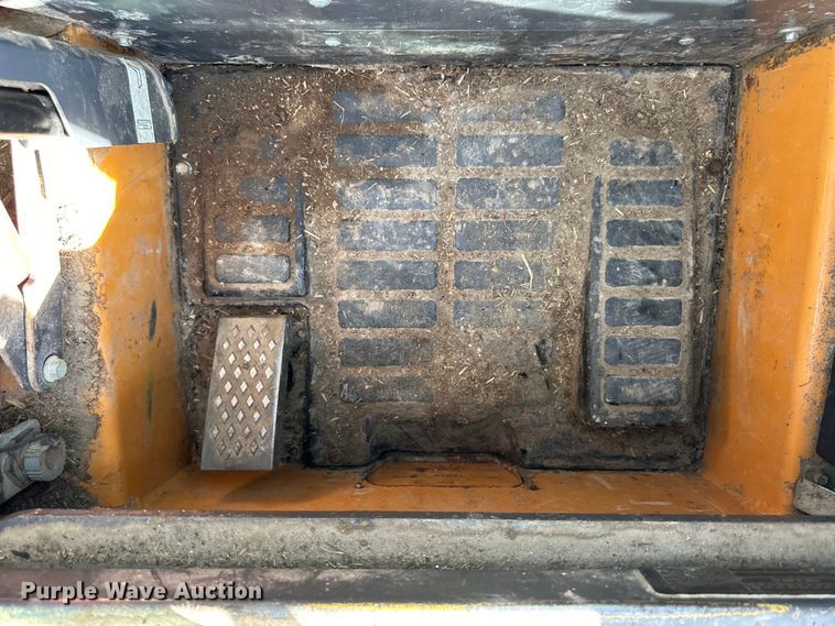 image for item OE9066 2012 Case SR250 skid steer loader