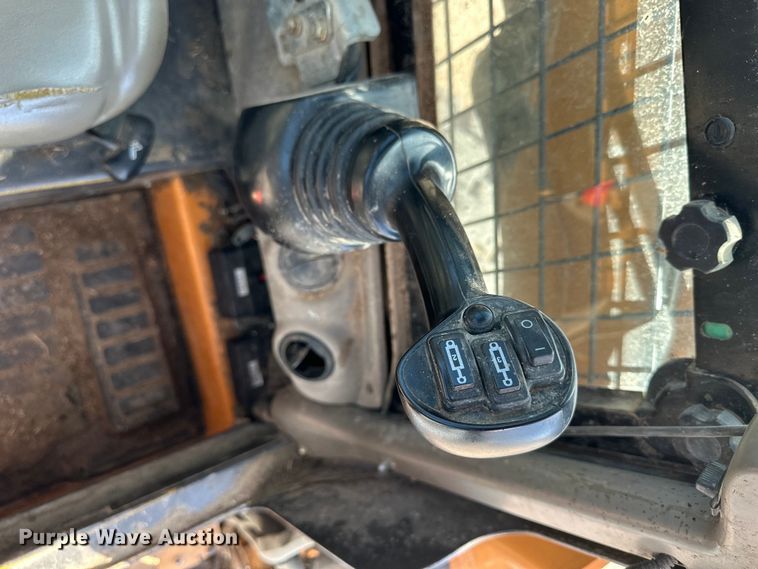 image for item OE9066 2012 Case SR250 skid steer loader