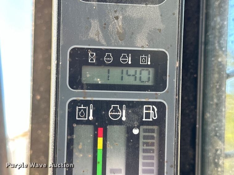 image for item OE9066 2012 Case SR250 skid steer loader