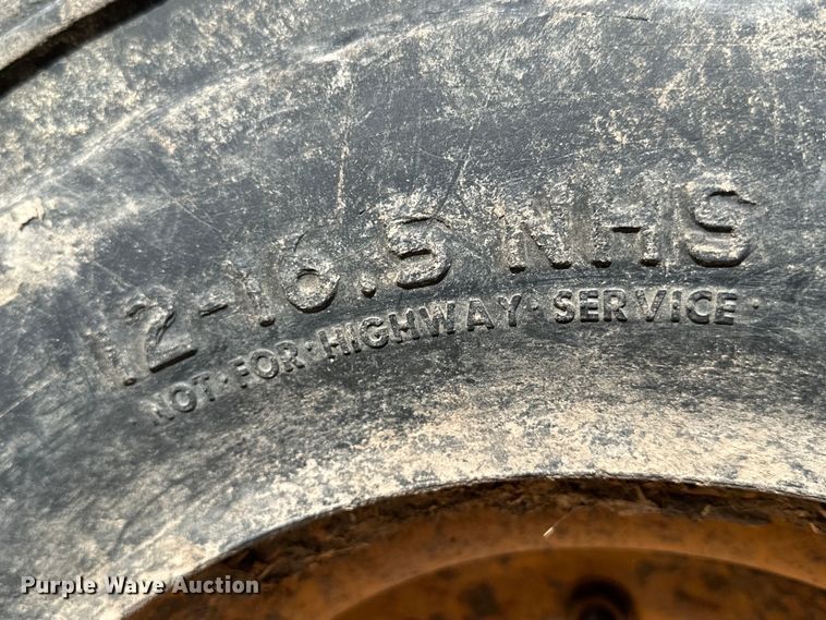 image for item OE9066 2012 Case SR250 skid steer loader