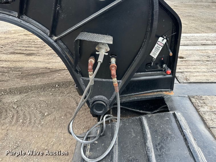 image for item OF9334 2008 Cheater XL120 HDC lowboy equipment trailer