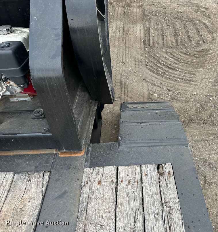 image for item OF9334 2008 Cheater XL120 HDC lowboy equipment trailer