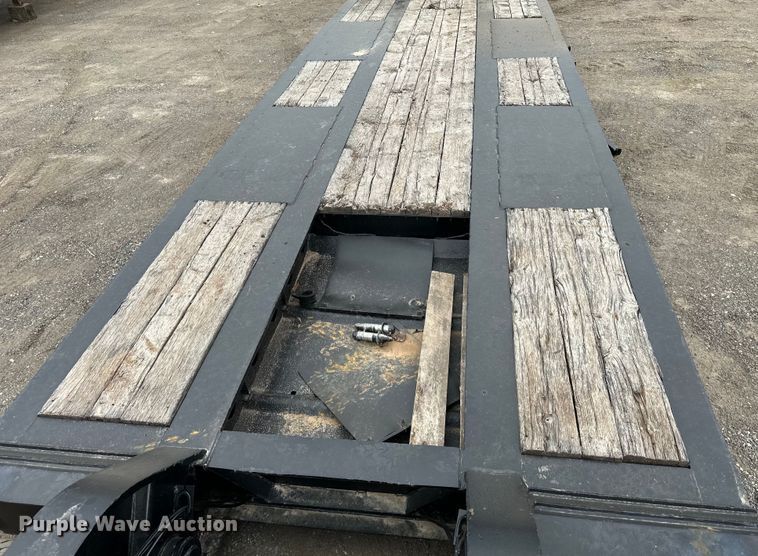 image for item OF9334 2008 Cheater XL120 HDC lowboy equipment trailer