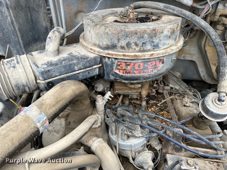 image for item OF9346 1989 Ford F600 water truck