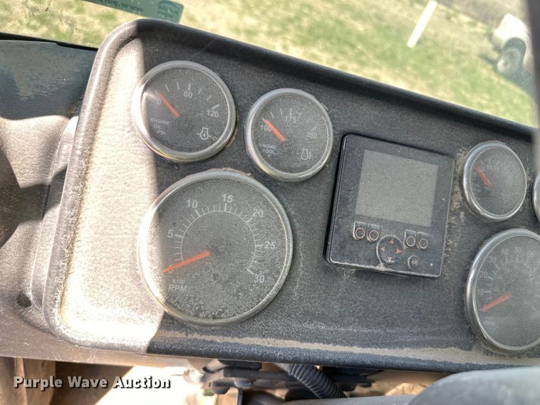 image for item OI9476 2017 AutoCar  Xpeditor truck cab and chassis