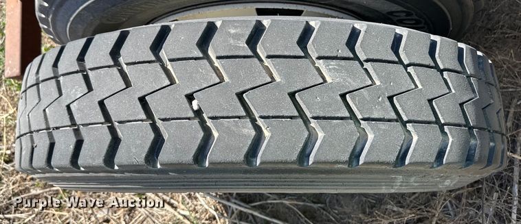 image for item OI9476 2017 AutoCar  Xpeditor truck cab and chassis