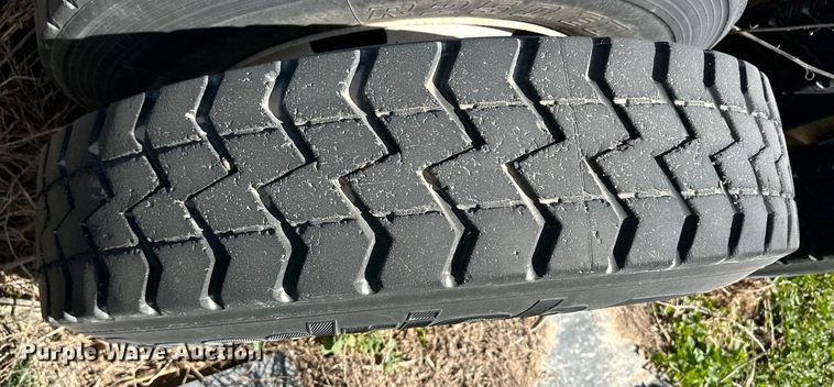 image for item OI9476 2017 AutoCar  Xpeditor truck cab and chassis