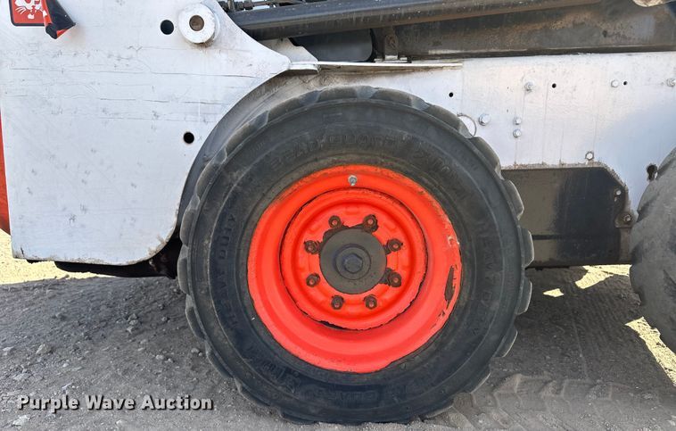 image for item OI9483 2007 Bobcat S150 skid steer loader