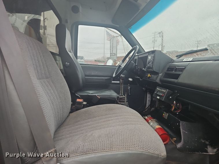 image for item OK9839 1998 Chevrolet  C7500 dump truck